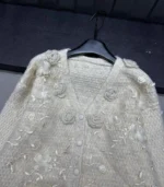 High-End Heavy-Duty Stereo Flower V Neck Long-Sleeved Autum 2025 Loose Single-Breasted Age-Reducing Top - Image 4