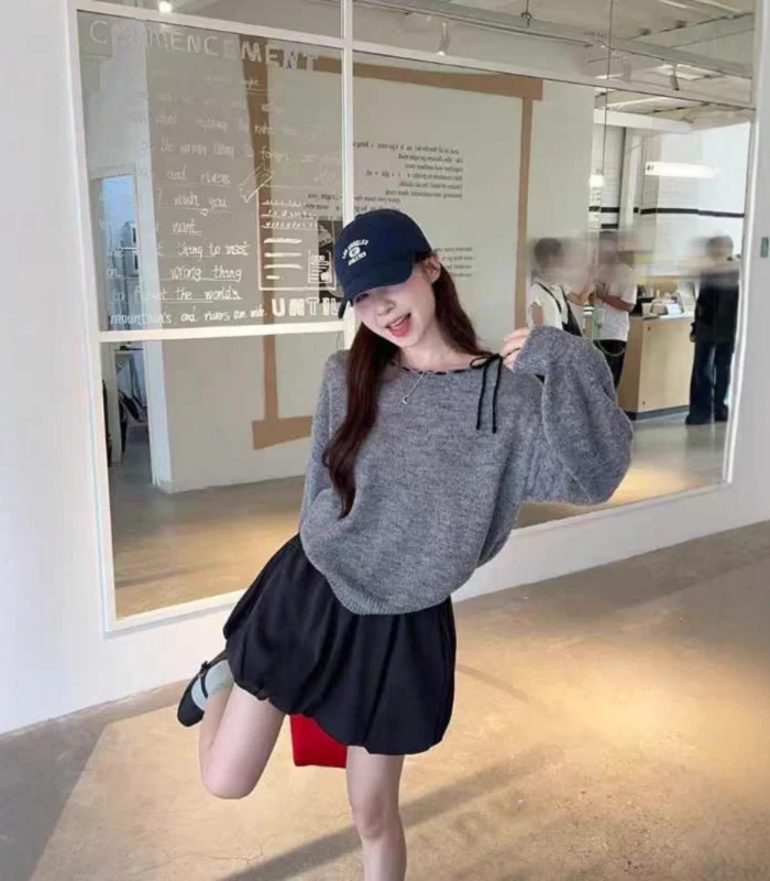 Women’s Nautical-Accent Knit Sweater and Khaki Pleated Skort Set - Image 3